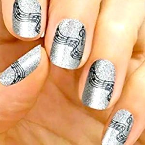 Fa-La La Color Street Retired set. Factory
closed. Never opened. NWT